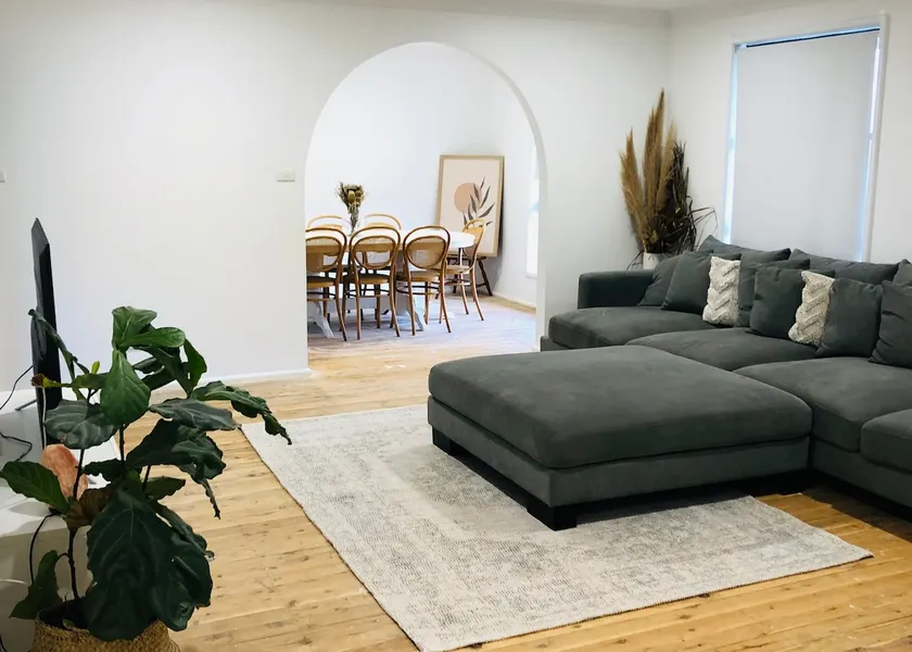 Homely | Spacious | Quiet | Unique - Image 1