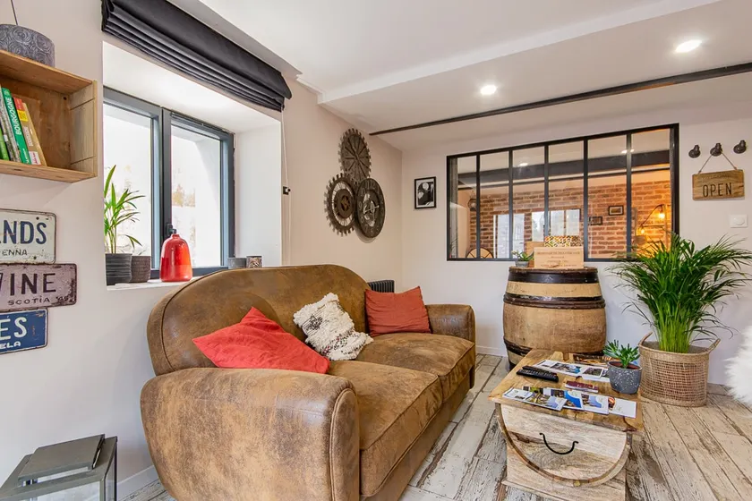 L'Atelier du Vin Hospices Parking - Image 1
