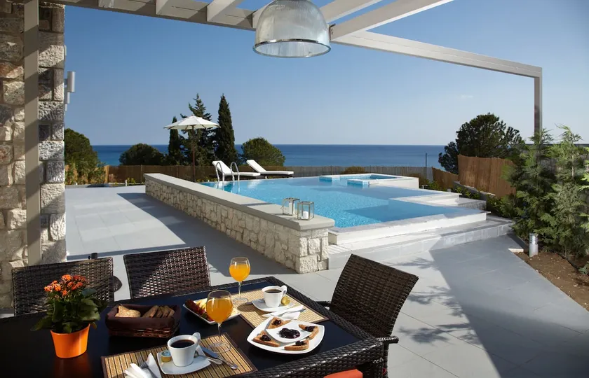 Villa Armonia, Exklusive 4-Schlafzimmer-Villa mit eigenem beheiztem Pool - Image 1