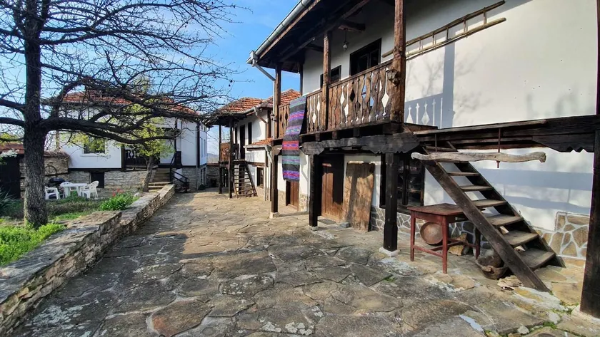 RENAISSANCE GUEST HOUSE THE WHITE MONASTERIES - Image 1