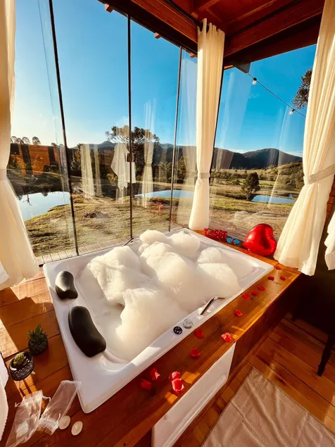 Modern and exclusive cabin with Bathtub and Fireplace - Image 1