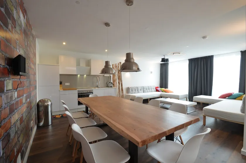 3 Bathroom, Rhapsody In Roof, Penthouse - Image 1