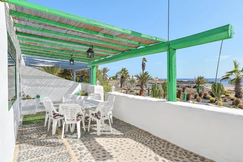 Villa Flores - Image 1
