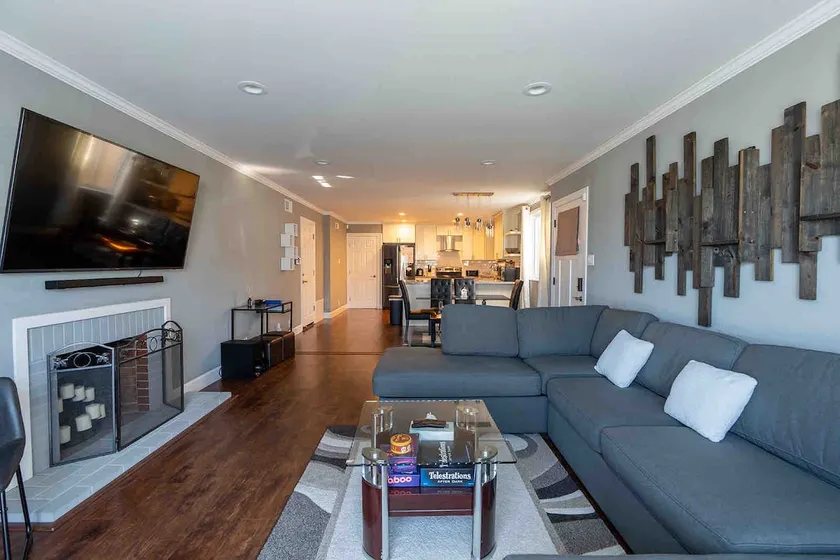 Brand New Remodeled Entire House w/ Parking - Image 1