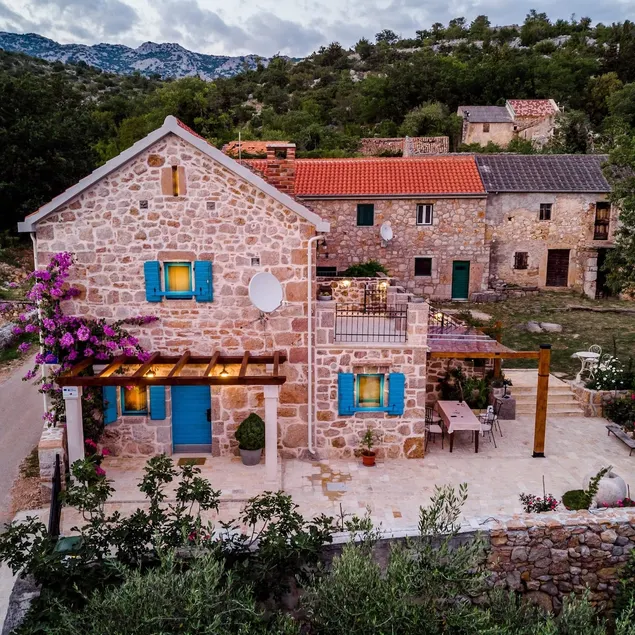 Stone house Goranova kuća - Image 1