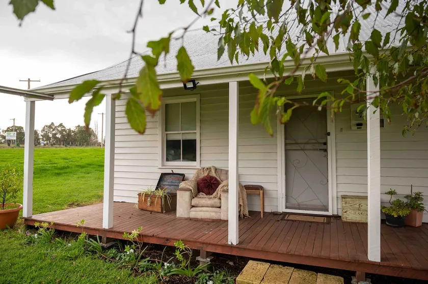 The Little Wall House - Image 1
