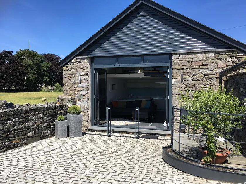 The Old Roller Shed - Image 1