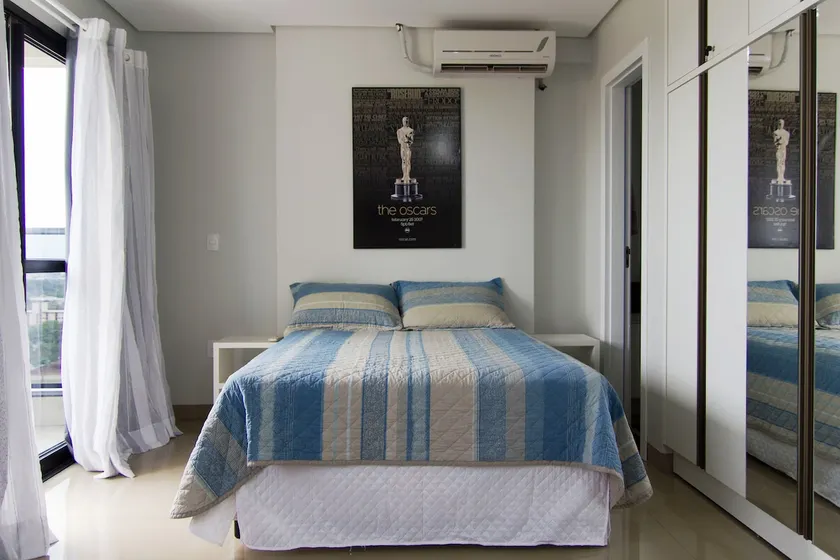 Downtown flat - Image 1