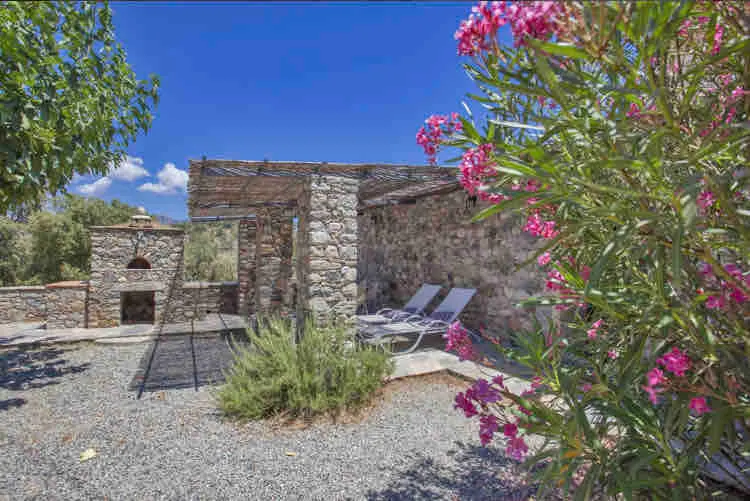 Corsican stone house near Asco river and sea - Image 1