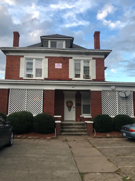 Park Place Manor - Image 1