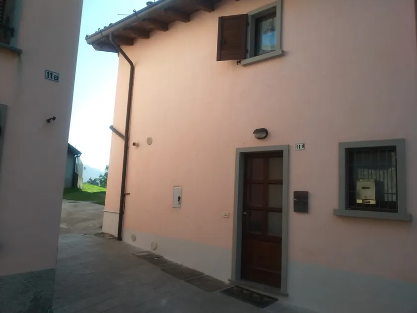 Two-room apartment on two levels with mountain bike rental - Image 1