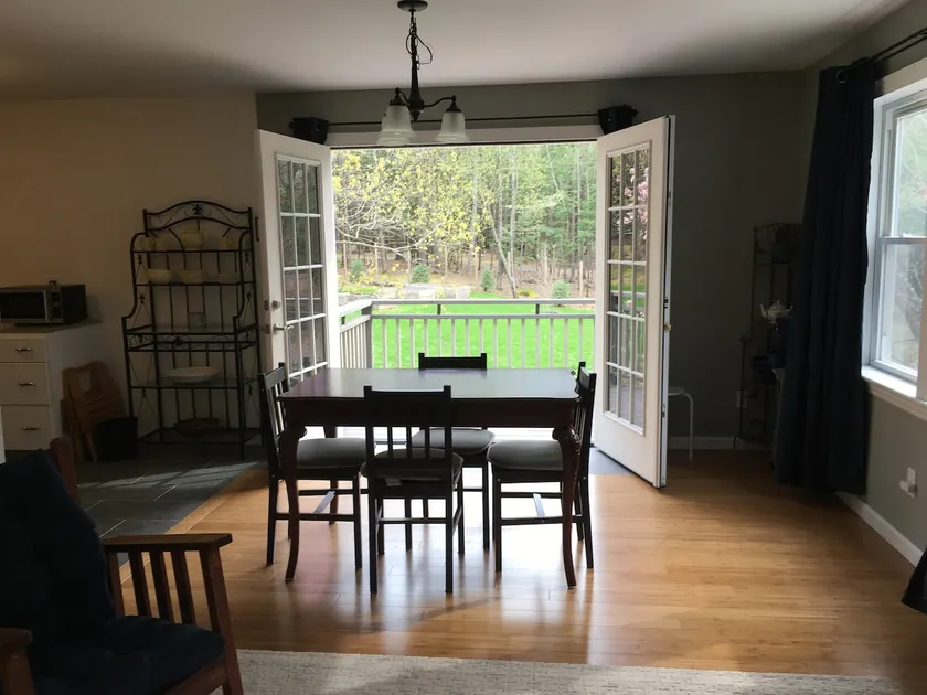 Country private apartment suite 1½ mi/ Woodstock - Image 1