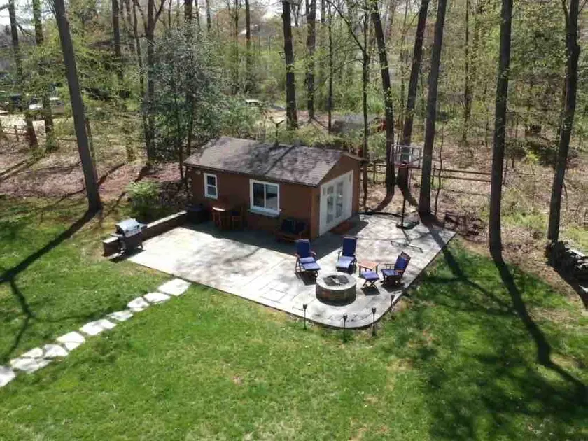 Lil’ House - A Serene Tiny Home Experience - Image 1