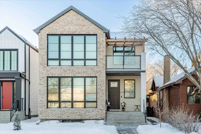 2BDR | 3 Beds | Sleeps 4 | Crib | Street Parking - Image 1