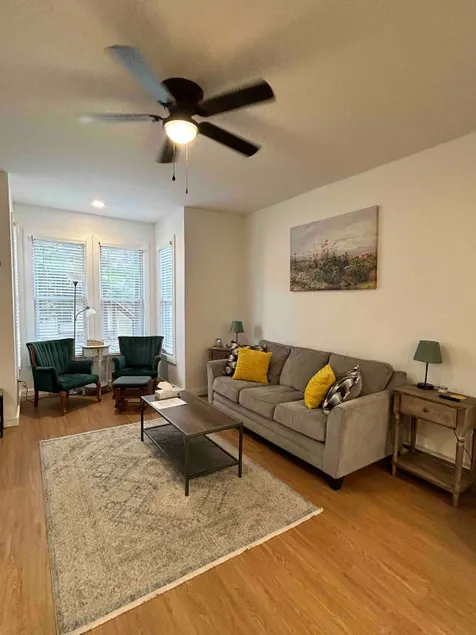 Lovely 1-bedroom in center of Lowville - Image 1