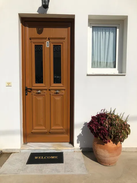 Mythos Suites-Dionysos apartment - Image 1
