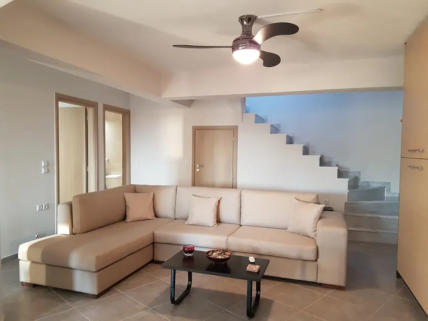 Galaxidi Family House - Image 1
