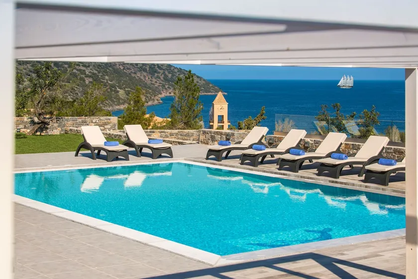 Villa Bellelen 5 sovrum villa med en uppvärmd pool bara 500 meter från stranden - Image 1