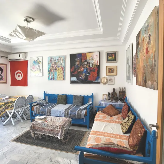 Beautiful calligraphy artist apartment, very neat. - Image 1