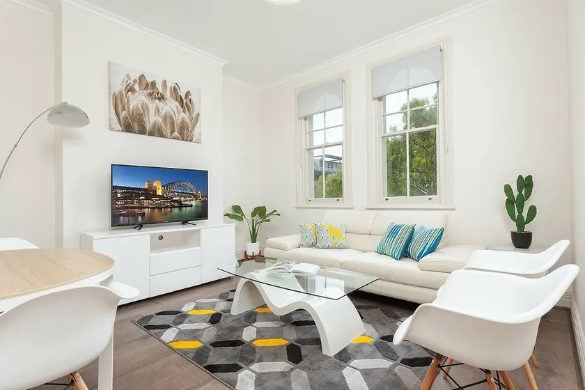 STUNNING SYDNEY HOME 2 - Image 1