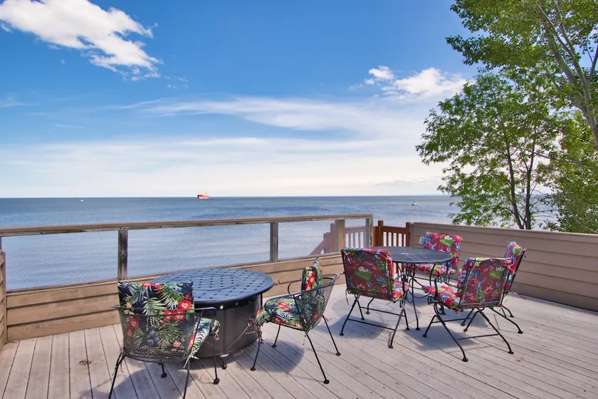 Lake Superior Beach House! - Image 1
