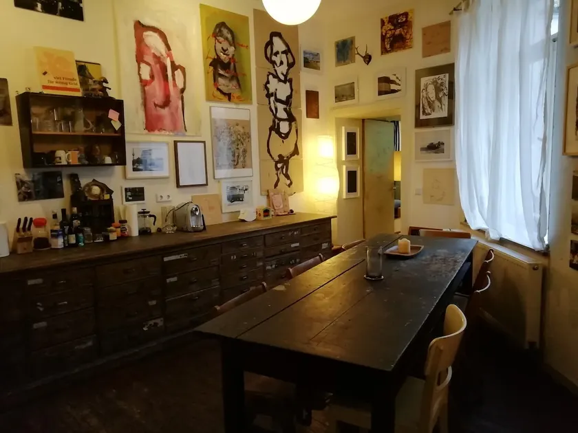 Living in artiststudio/galery in the center Bilk - Image 1