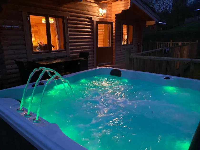 The Farmers den lodge at River Garry Lodges - Image 1