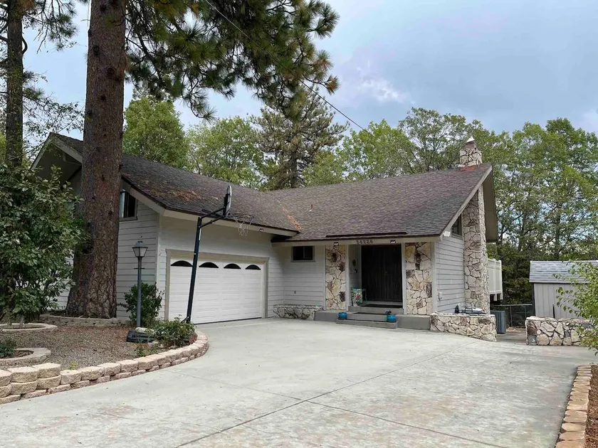Peaceful Retreat for 6| 5 Minute Walk to Lake! - Image 1