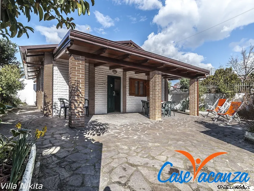 Villa Nikita – With Facilities and Parking Space - Image 1