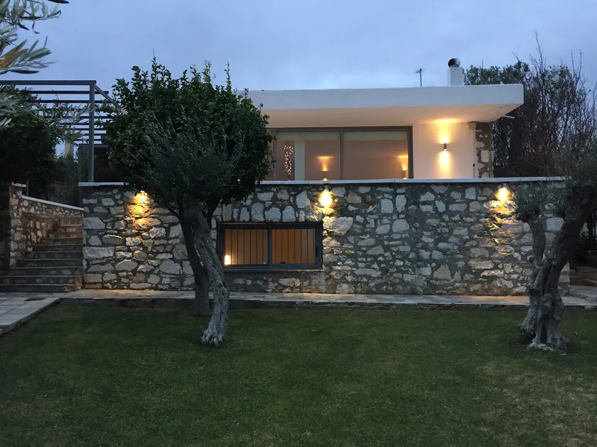 Spacious Seaside House 30 min from Athens - Image 1