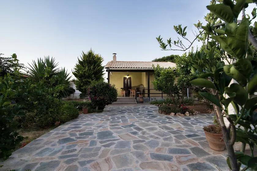 RIAS Private House - Image 1