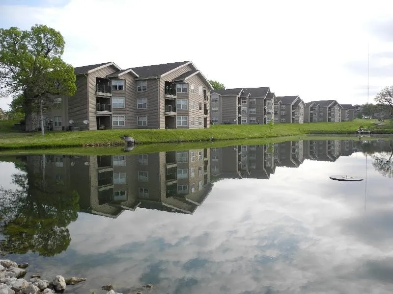 Relaxing stay, 5 min to Landing, tons of amenities - Image 1