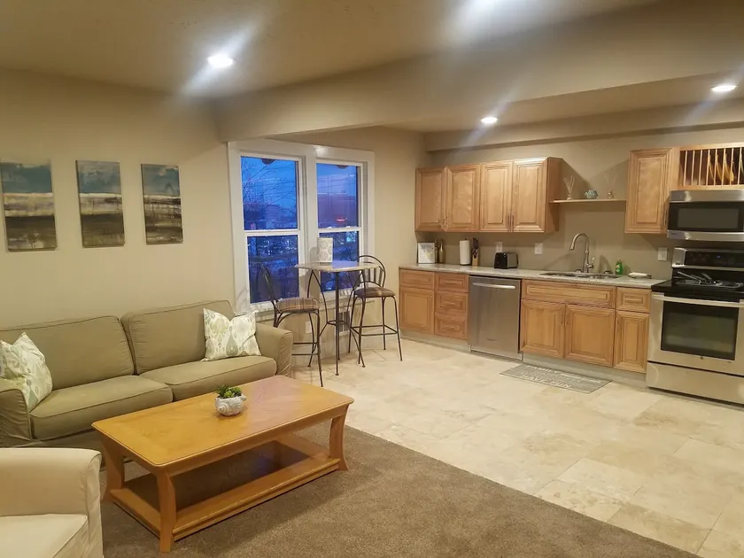 5th Avenue Suites #5 - Image 1
