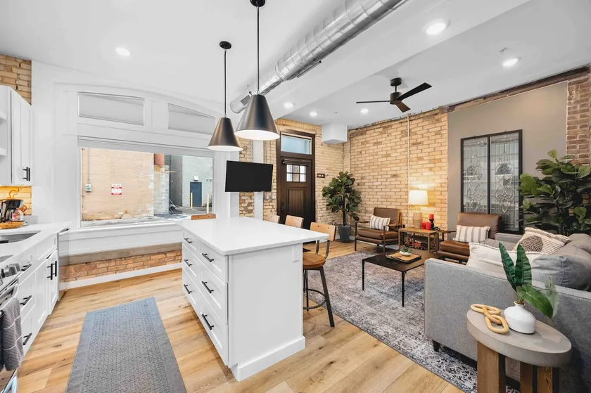 New Firehouse APT In DowntownTC - Image 1