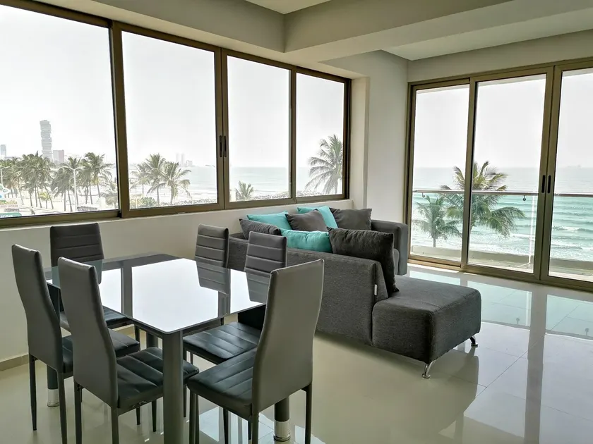 Comfortable oceanfront apartment. - Image 1