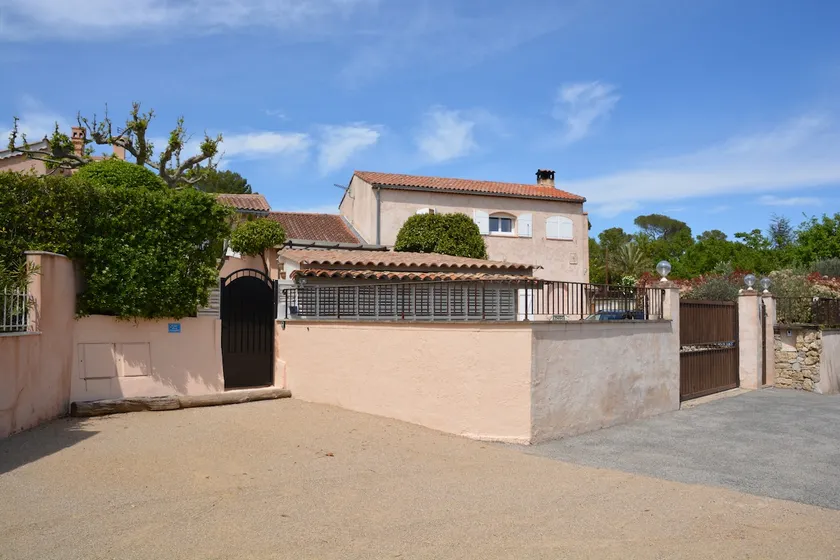 FredMart Mougins-Cannes Apartment - Image 1