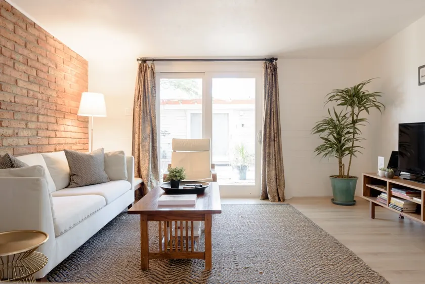 Uptown Phoenix Modern Home – Vibrant Friendly Area - Image 1