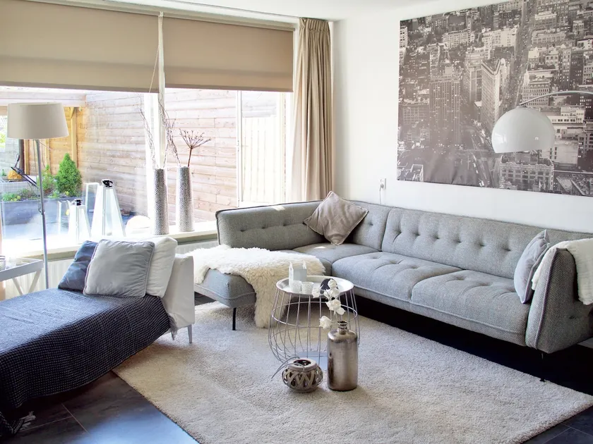 Renovated Waterfront Home in Leeuwarden - Image 1