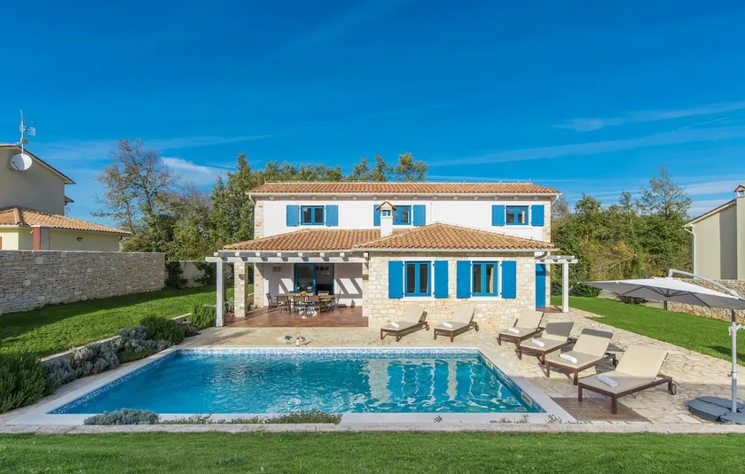 Villa Kvinta, 4 Bedroom, Private Pool and Sauna - Image 1