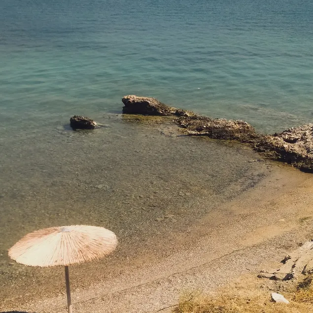 Galaxidi Beach Flat - Image 1