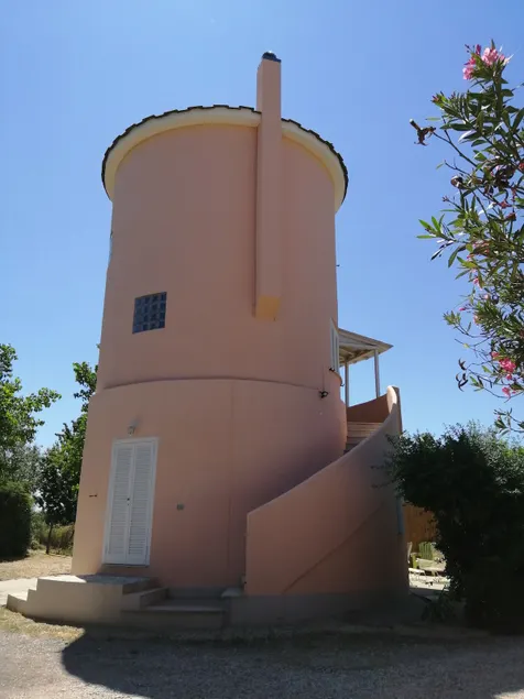 Loft by the Silos - Image 1