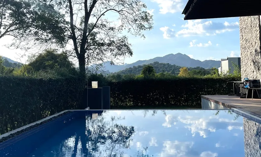 Mountain view pool villa with roof terrace - Image 1