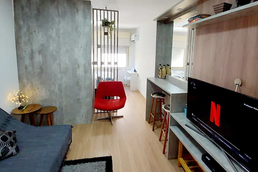 1. Flat Ungaretti: Coziness by the Waterfront (with a pool) - Image 1