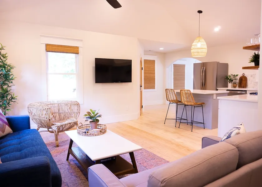 Pecan Paradise: near Beach & Downtown! - Image 1