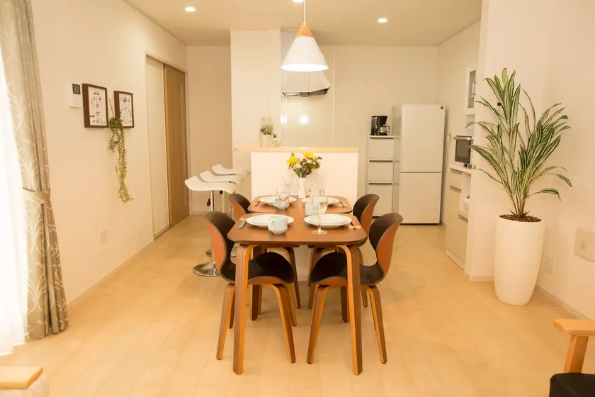 15% off for 2 consecutive nights! 20% off for 3 consecutive nights! A relaxing time in Uruma City, convenient for sightseeing and your stay! - Image 1