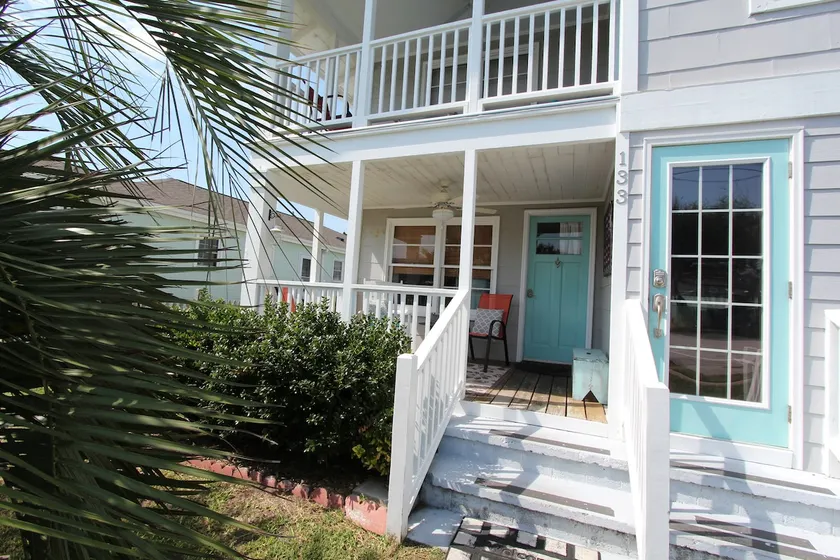 Imagine That!!....Beach Cottage by the Sea - Image 1