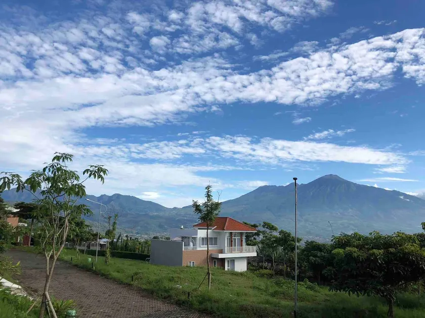 Amartahills Hotel & Resort - Image 1