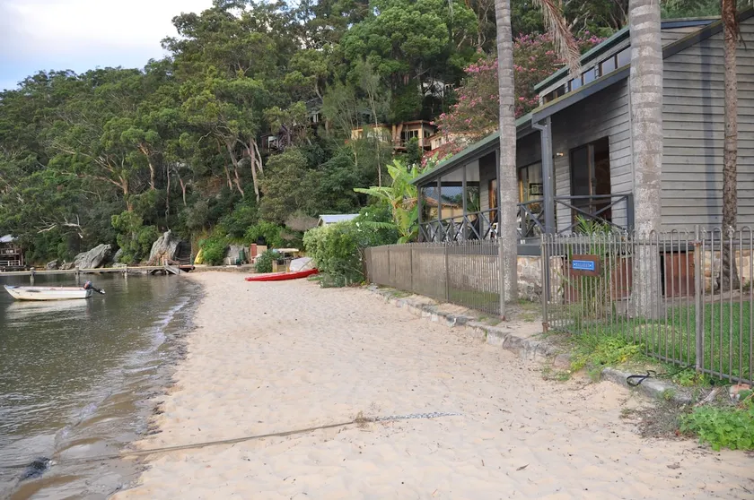 ”Malabar” - Absolute Beach front & amazing views - Image 1