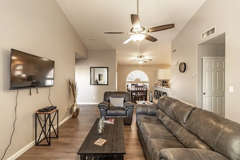Peoria Home with 2 Car Garage! High Speed Internet - Image 1