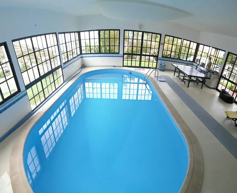 House pc / private indoor pool - Image 1